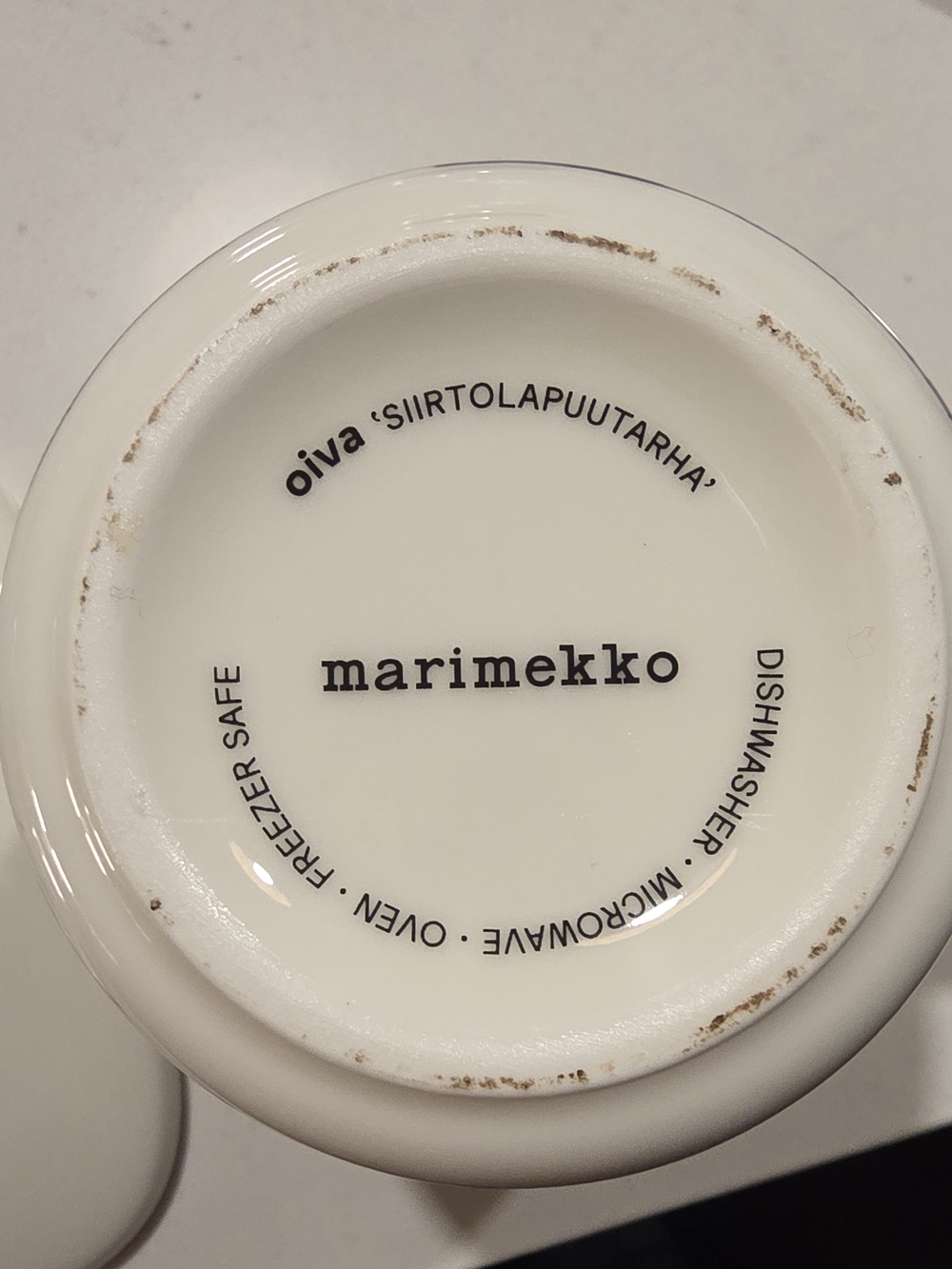 Marimekko White Oiva Rectangular Dish With Cup - Picture 9 of 9